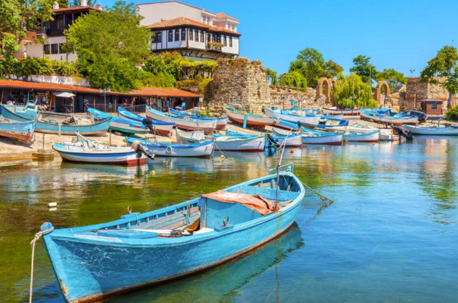 Nə Yunanıstan, nə də İtaliya: Avropada yay istirahəti üçün gizli inci (FOTO)